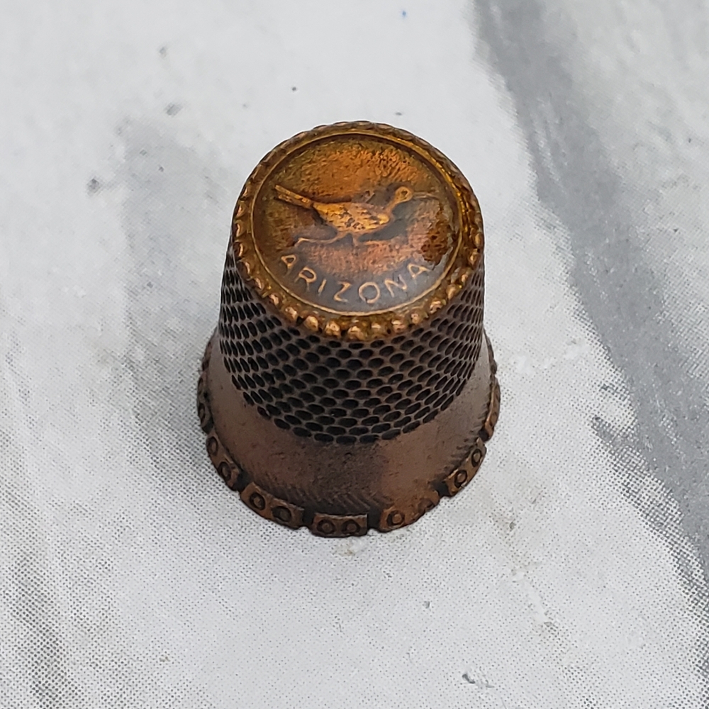 Arizona Souvenir State Treasures Keepsake Bronze Thimble w/ Roadrunner Bird